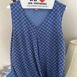 Women’s size extra large top